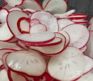 sliced radish