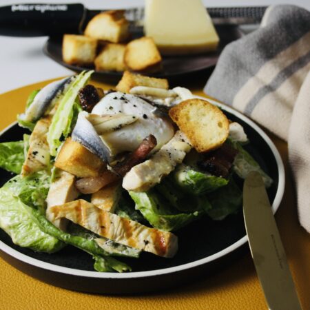 Caesar salad with chicken